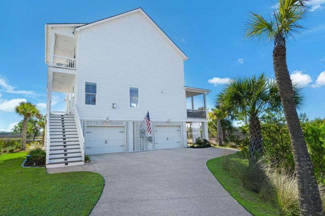 935 Governors Cay Circle, Charleston, SC 29492