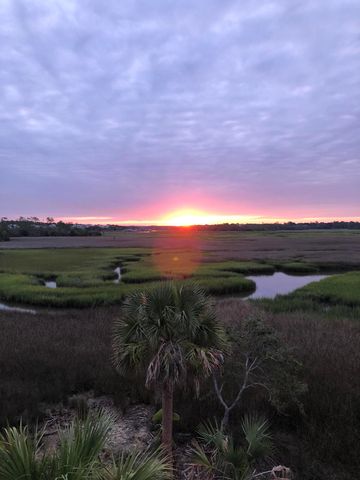 935 Governors Cay Circle, Charleston, SC 29492