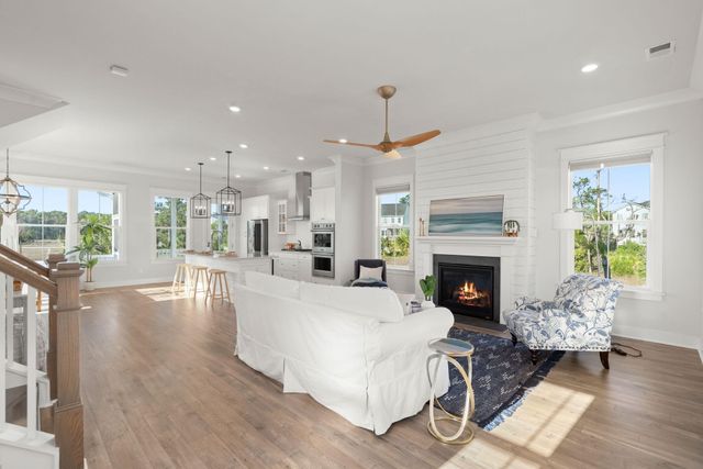 935 Governors Cay Circle, Charleston, SC 29492