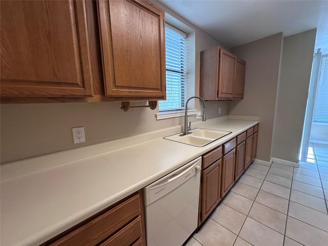 2409 Leon ST 205, Austin, TX 78705