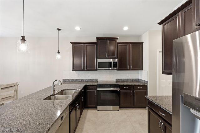 10804 Alvara Point DR, Bonita Springs, FL 34135