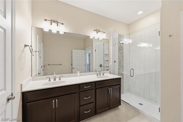 10804 Alvara Point DR, Bonita Springs, FL 34135