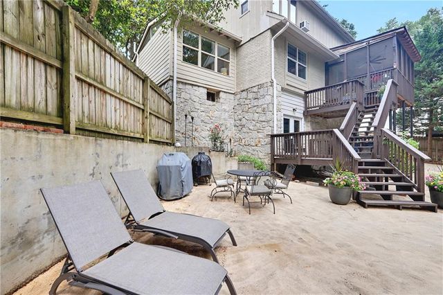 2790 Ridgemore Road NW, Atlanta, GA 30318
