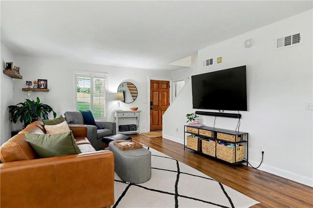 2790 Ridgemore Road NW, Atlanta, GA 30318