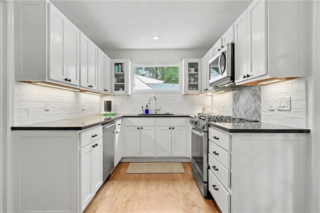 2790 Ridgemore Road NW, Atlanta, GA 30318