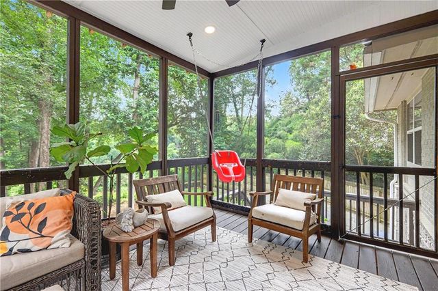 2790 Ridgemore Road NW, Atlanta, GA 30318
