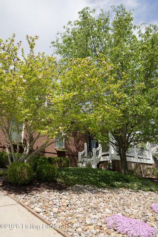 1004 Artisan Pkwy, La Grange, KY 40031
