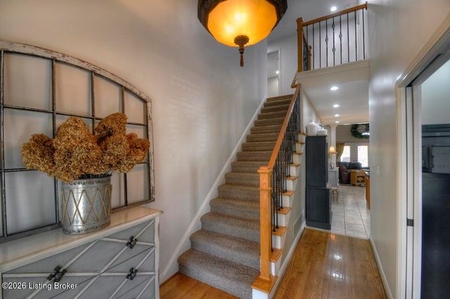 1004 Artisan Pkwy, La Grange, KY 40031