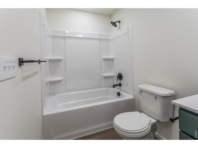 624 Whisperwind Ln, Fort Collins, CO 80524