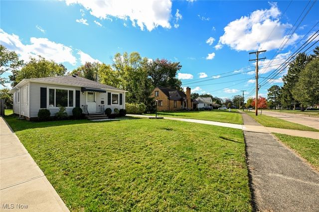 11609 Lawndale Drive, Parma Heights, OH 44130