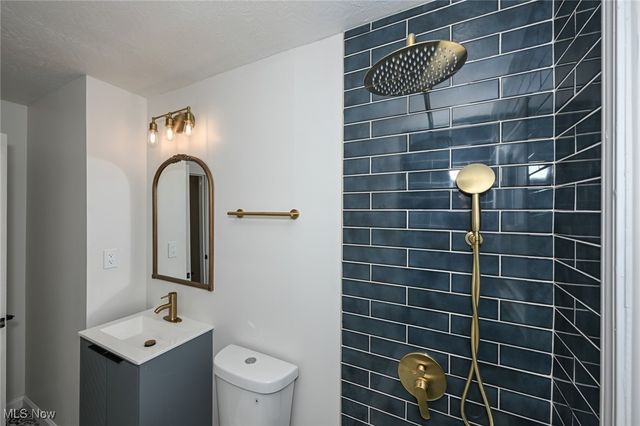 11609 Lawndale Drive, Parma Heights, OH 44130