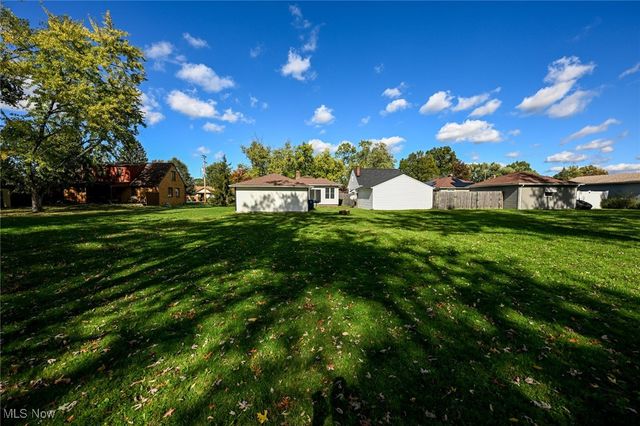 11609 Lawndale Drive, Parma Heights, OH 44130