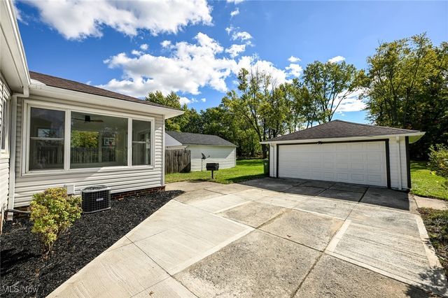 11609 Lawndale Drive, Parma Heights, OH 44130