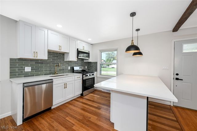 11609 Lawndale Drive, Parma Heights, OH 44130