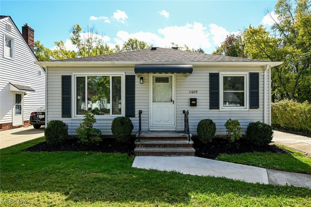 11609 Lawndale Drive, Parma Heights, OH 44130
