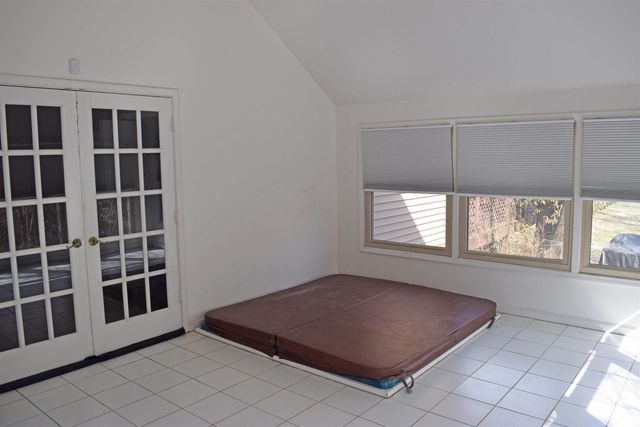 7481 Old Boonville Highway, Evansville, IN 47715