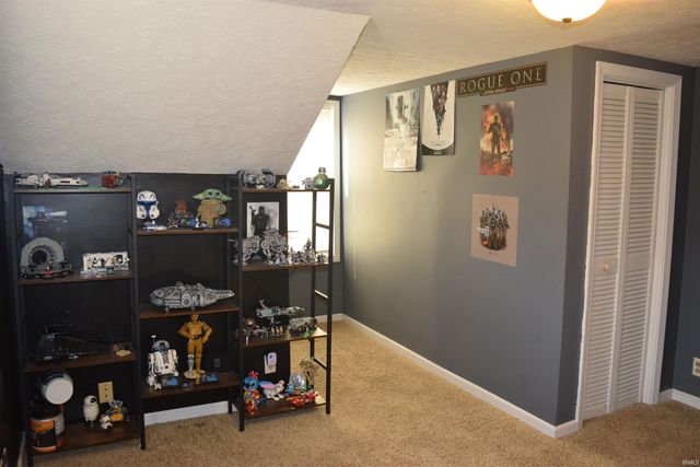 7481 Old Boonville Highway, Evansville, IN 47715