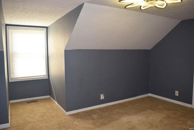 7481 Old Boonville Highway, Evansville, IN 47715