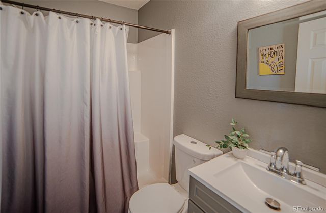 917 S Sterling Lane, Pueblo, CO 81007