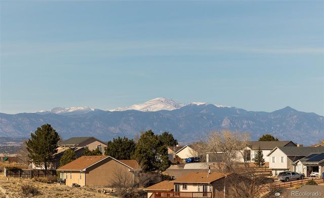 917 S Sterling Lane, Pueblo, CO 81007