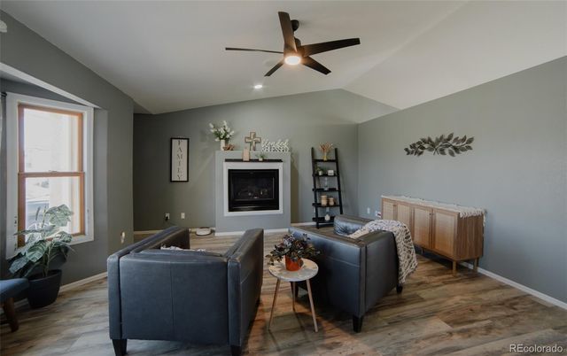 917 S Sterling Lane, Pueblo, CO 81007