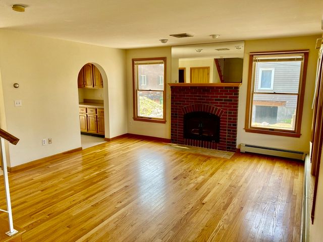 16 Central 16, Newton, MA 02460