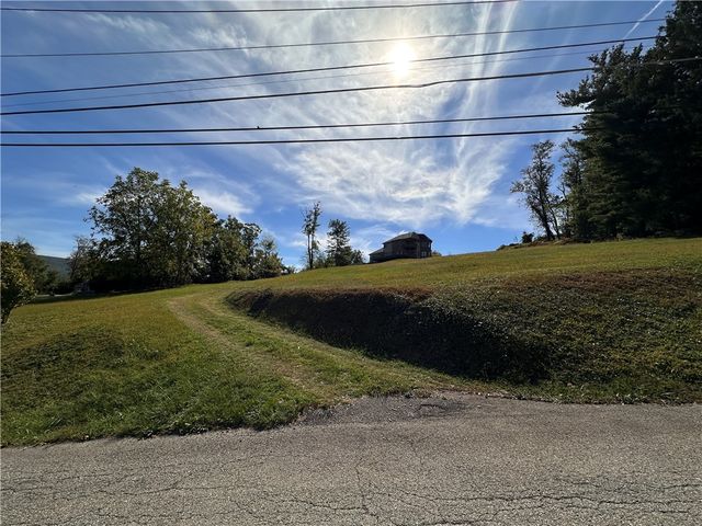 42 O'Connell Ave, South Union Twp, PA 15401