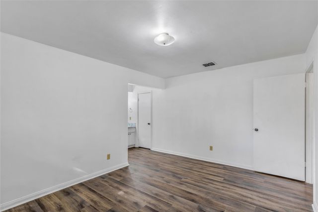 6302 Autumn Arbor Drive, Houston, TX 77092