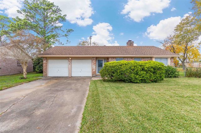 6302 Autumn Arbor Drive, Houston, TX 77092