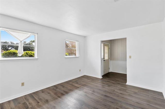 6302 Autumn Arbor Drive, Houston, TX 77092