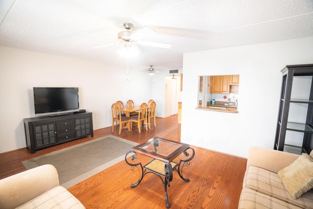 400 W Village Green Cir Circle W 214, Palm Springs, FL 33461