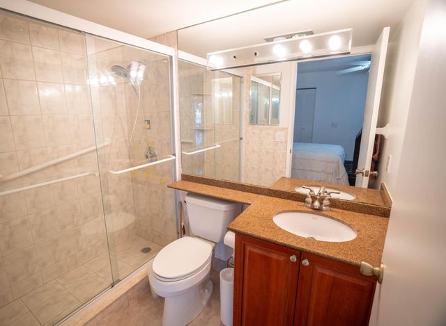 400 W Village Green Cir Circle W 214, Palm Springs, FL 33461