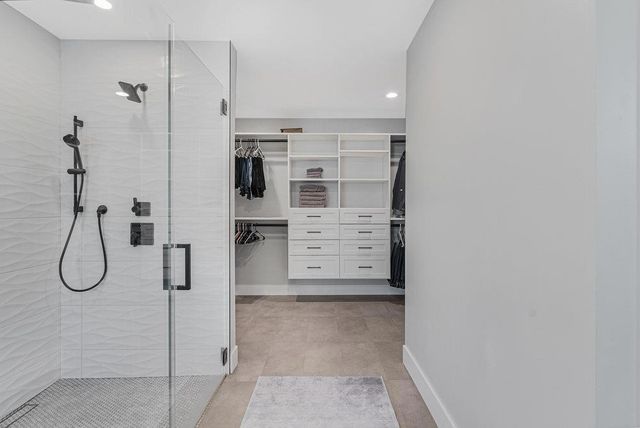 1220 S Ridgemark Drive, Hollister, CA 95023