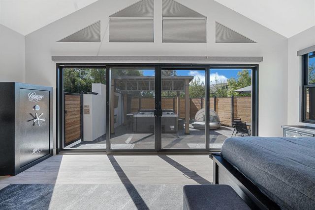 1220 S Ridgemark Drive, Hollister, CA 95023