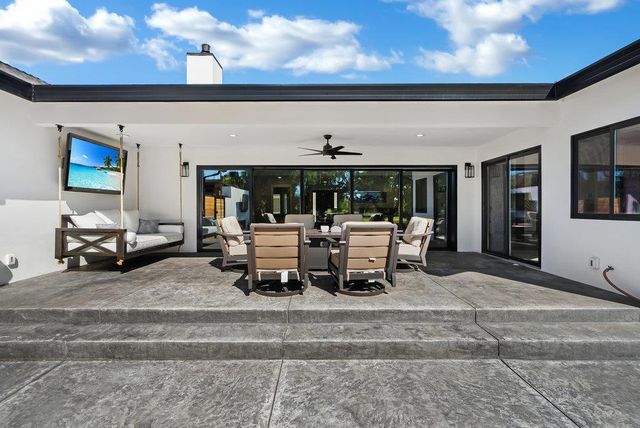 1220 S Ridgemark Drive, Hollister, CA 95023