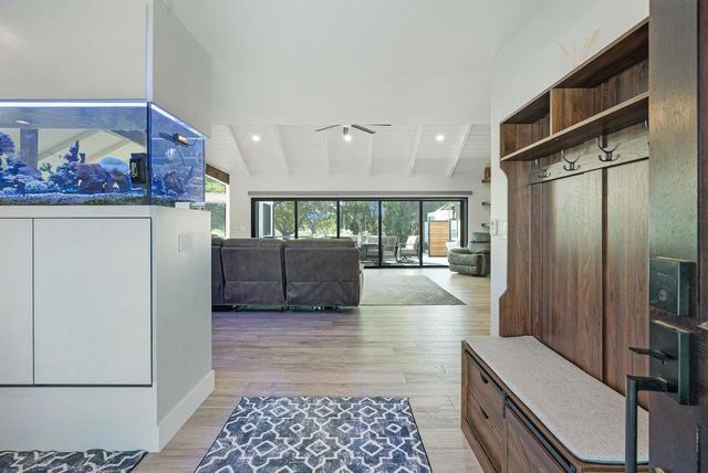 1220 S Ridgemark Drive, Hollister, CA 95023