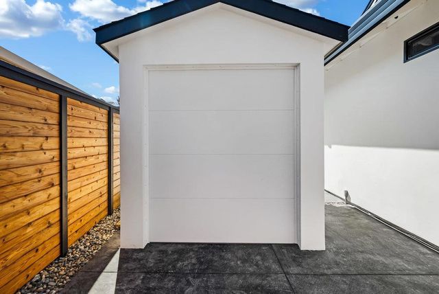 1220 S Ridgemark Drive, Hollister, CA 95023