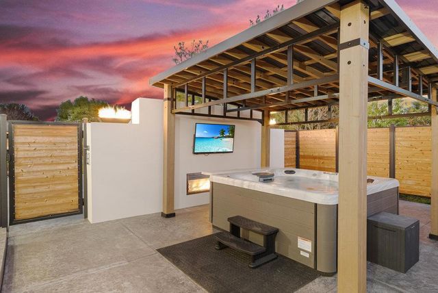 1220 S Ridgemark Drive, Hollister, CA 95023