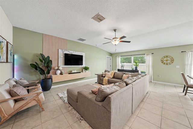13003 MAJESTIC GARDEN LANE, Riverview, FL 33579
