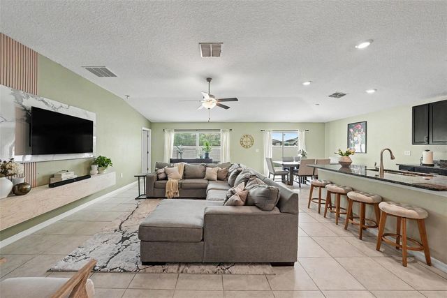 13003 MAJESTIC GARDEN LANE, Riverview, FL 33579
