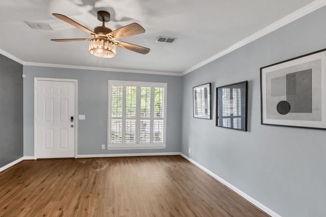 1341 Shearron Ct, Murfreesboro, TN 37130