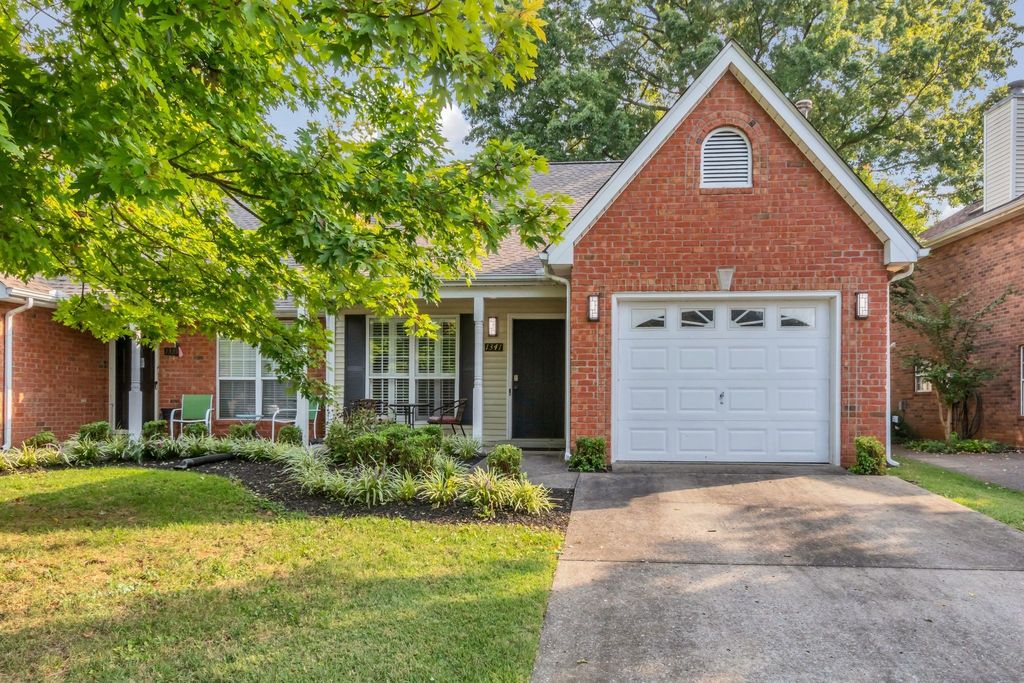 1341 Shearron Ct, Murfreesboro, TN 37130