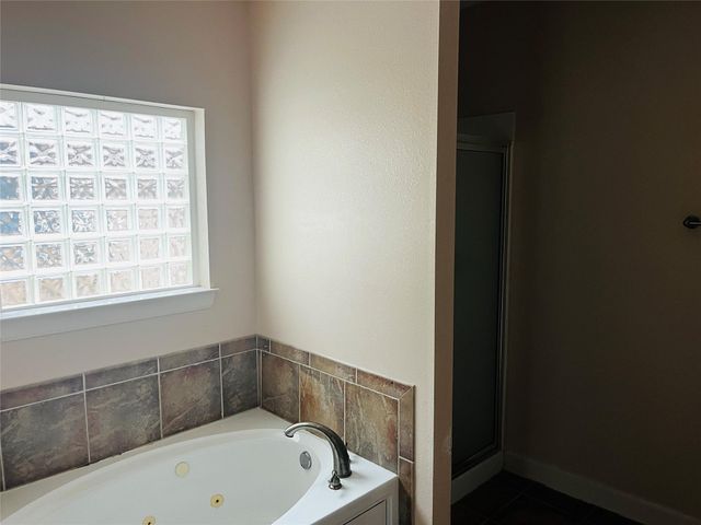 2015 Halyard Drive, Crosby, TX 77532