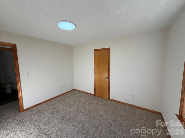 424 Holland Drive, Statesville, NC 28677