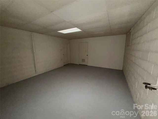 424 Holland Drive, Statesville, NC 28677