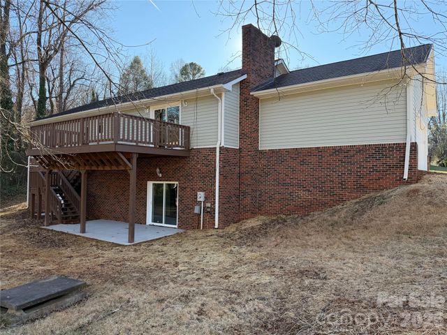 424 Holland Drive, Statesville, NC 28677