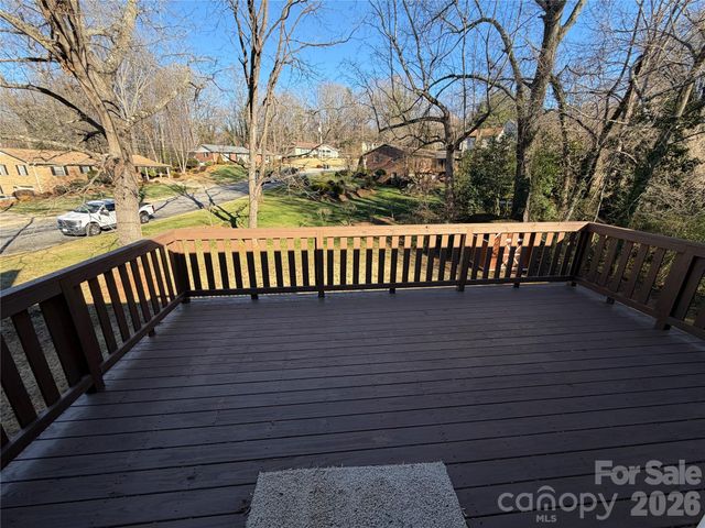 424 Holland Drive, Statesville, NC 28677