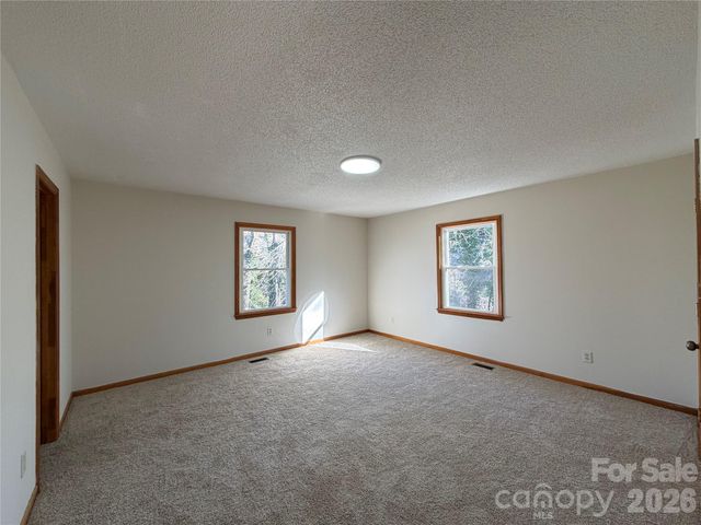 424 Holland Drive, Statesville, NC 28677