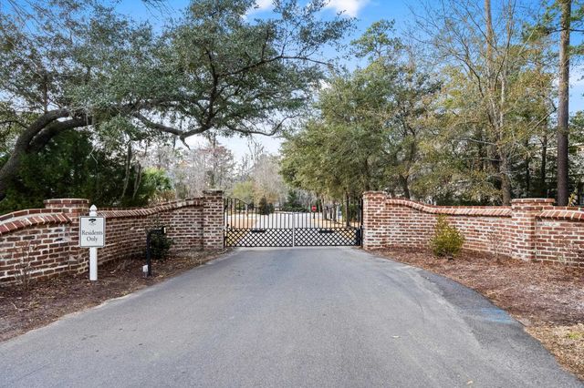 371 Tuckers Rd., Pawleys Island, SC 29585