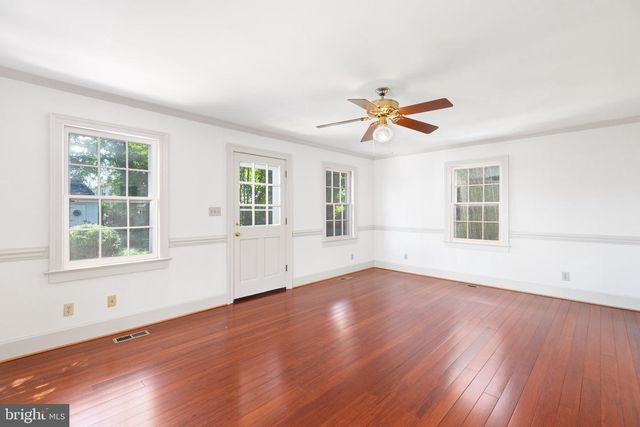 1307 CAROLINE ST, Fredericksburg, VA 22401